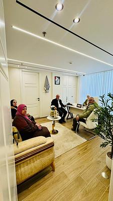 المربي الفاضل في لقاء مع شركة Yes